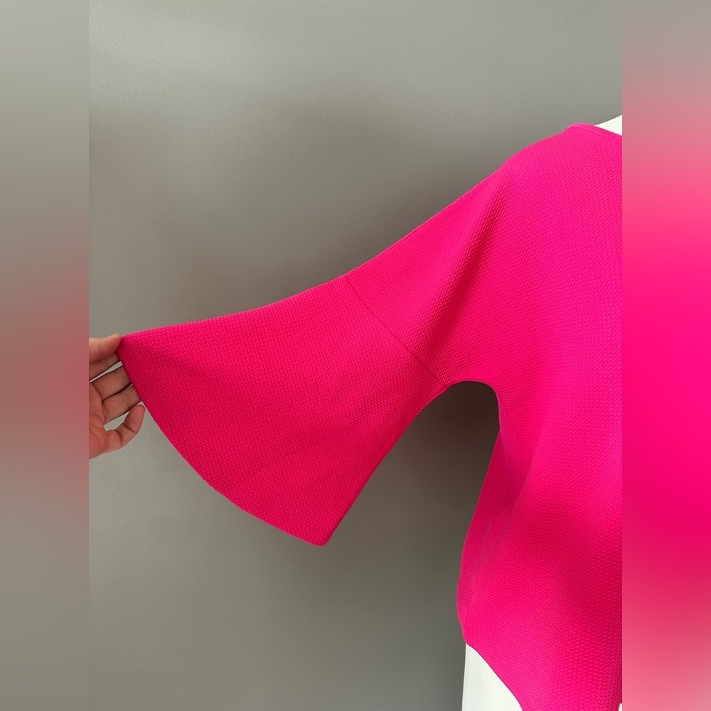 Jones New York pink tulip sleeve top - Picture 2 of 3